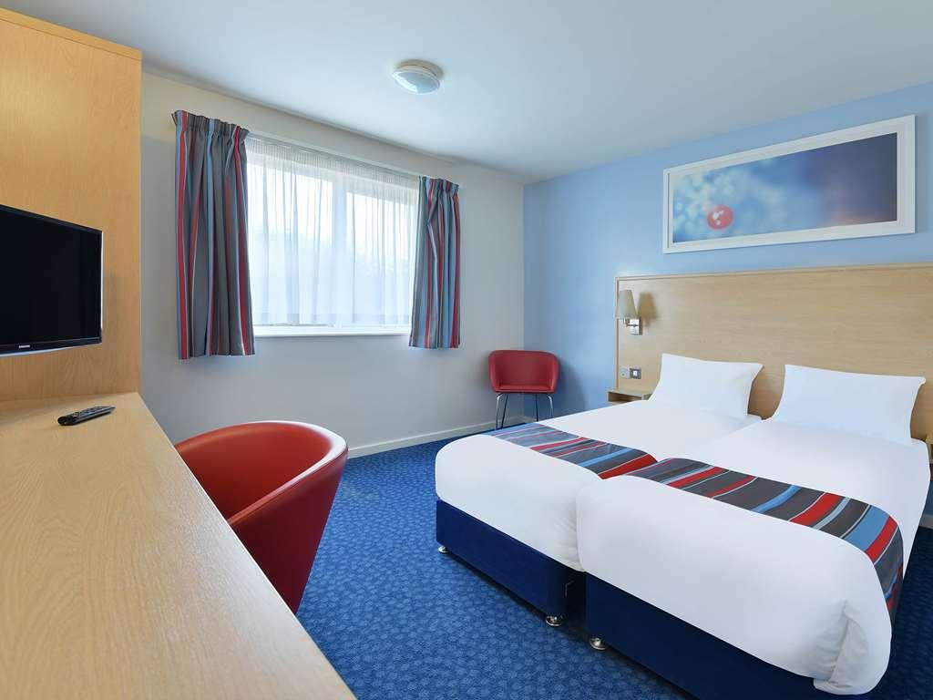 Travelodge Milton Keynes Old Stratford Camera foto